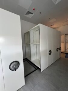 Mobile shelving
